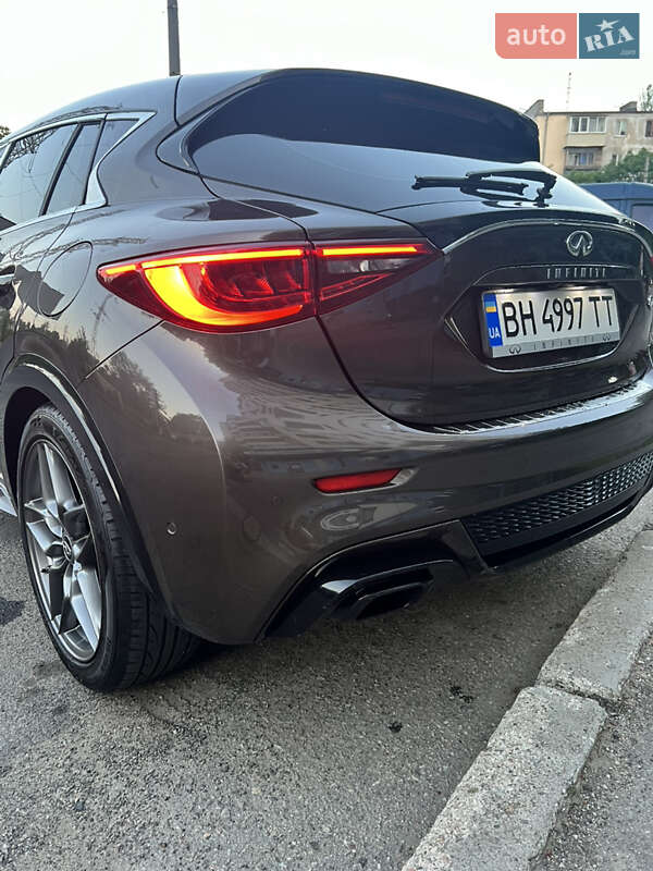 Внедорожник / Кроссовер Infiniti QX30 2016 в Одессе