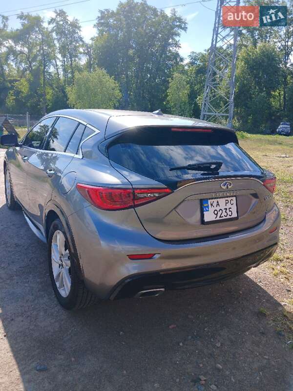 Позашляховик / Кросовер Infiniti QX30 2017 в Києві