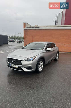 Позашляховик / Кросовер Infiniti QX30 2016 в Києві