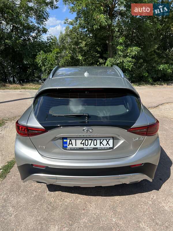 Внедорожник / Кроссовер Infiniti QX30 2016 в Киеве