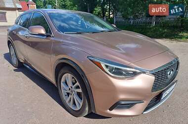 Внедорожник / Кроссовер Infiniti QX30 2017 в 