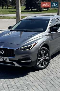 Внедорожник / Кроссовер Infiniti QX30 2016 в Полтаве