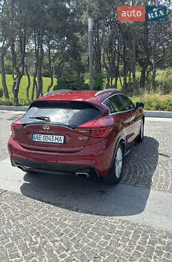 Внедорожник / Кроссовер Infiniti QX30 2018 в 