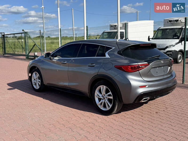 Внедорожник / Кроссовер Infiniti QX30 2016 в Ровно