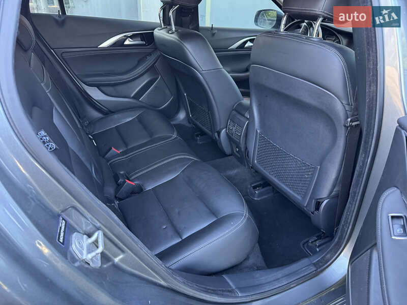 Внедорожник / Кроссовер Infiniti QX30 2016 в Ровно