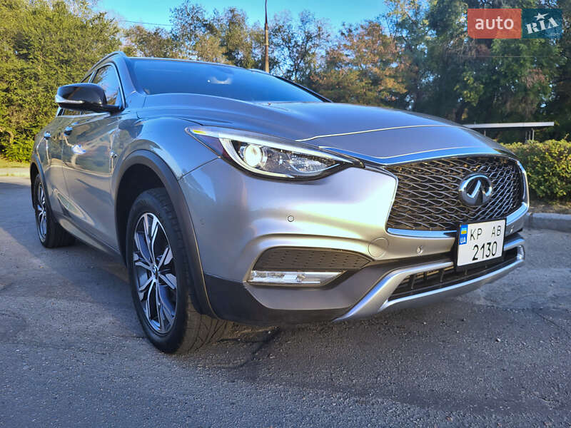 Внедорожник / Кроссовер Infiniti QX30 2016 в Днепре