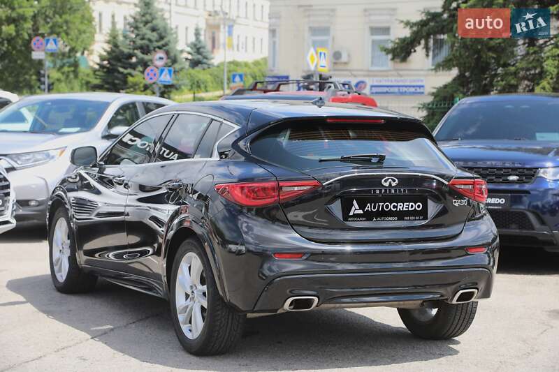 Позашляховик / Кросовер Infiniti QX30 2017 в Харкові