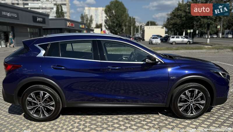 Внедорожник / Кроссовер Infiniti QX30 2016 в Харькове