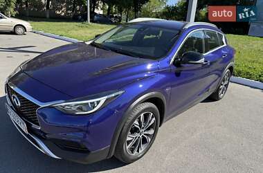 Внедорожник / Кроссовер Infiniti QX30 2016 в Харькове