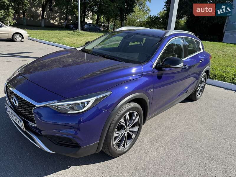 Внедорожник / Кроссовер Infiniti QX30 2016 в Харькове