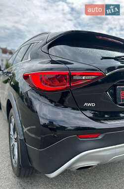 Внедорожник / Кроссовер Infiniti QX30 2018 в 