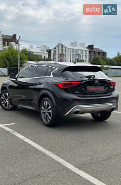 Внедорожник / Кроссовер Infiniti QX30 2018 в 
