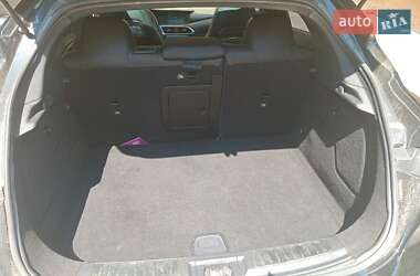 Внедорожник / Кроссовер Infiniti QX30 2016 в 