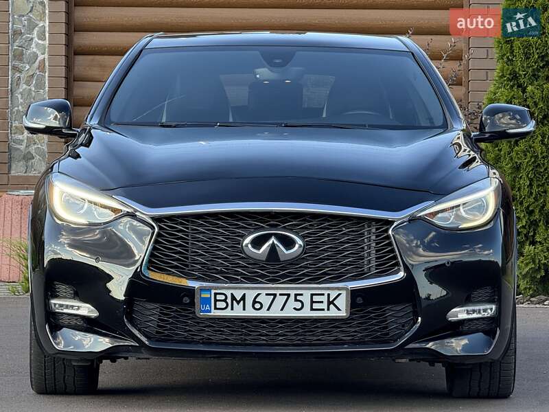 Внедорожник / Кроссовер Infiniti QX30 2016 в Киеве