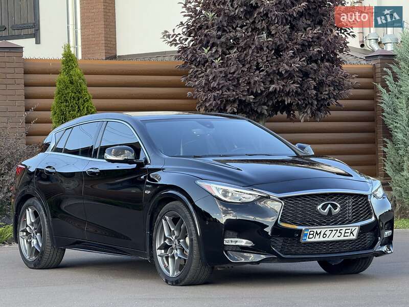 Внедорожник / Кроссовер Infiniti QX30 2016 в Киеве