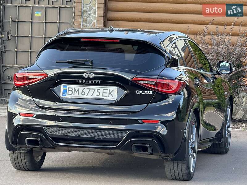 Внедорожник / Кроссовер Infiniti QX30 2016 в Киеве