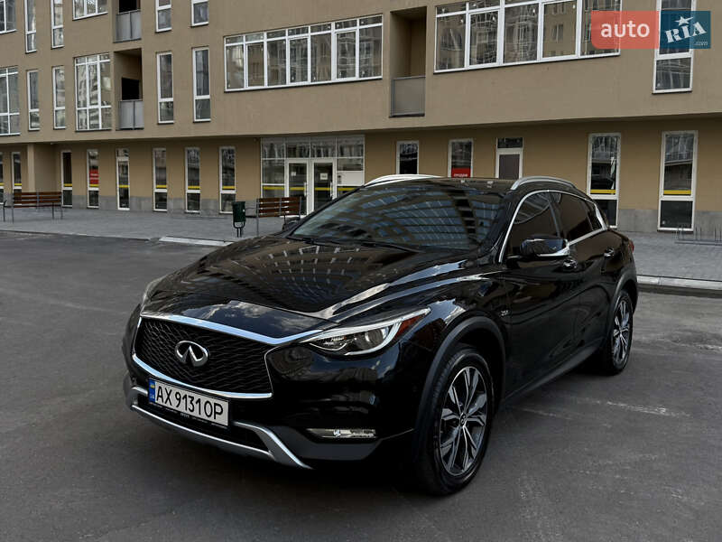 Infiniti QX30 2016