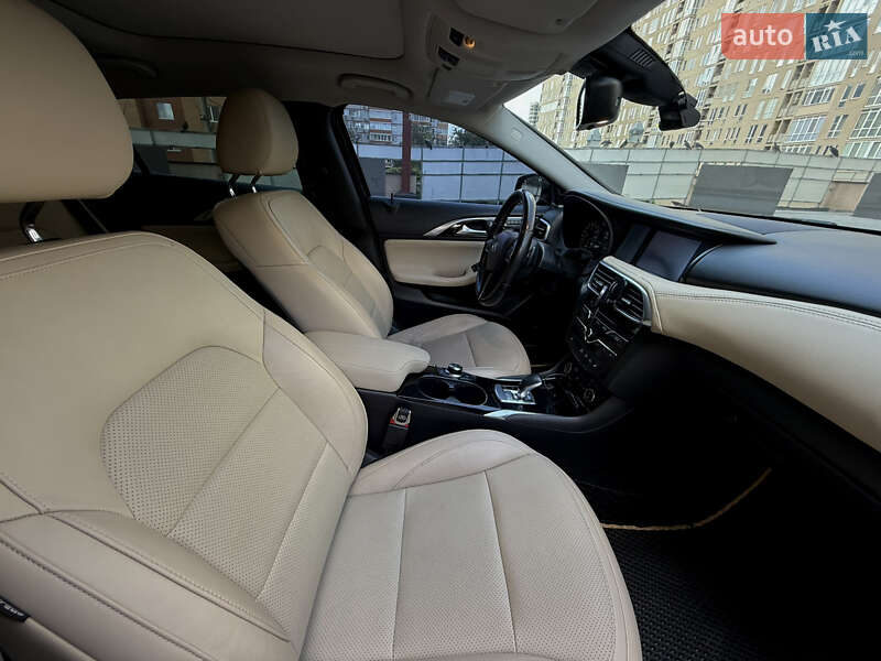 Внедорожник / Кроссовер Infiniti QX30 2016 в Харькове