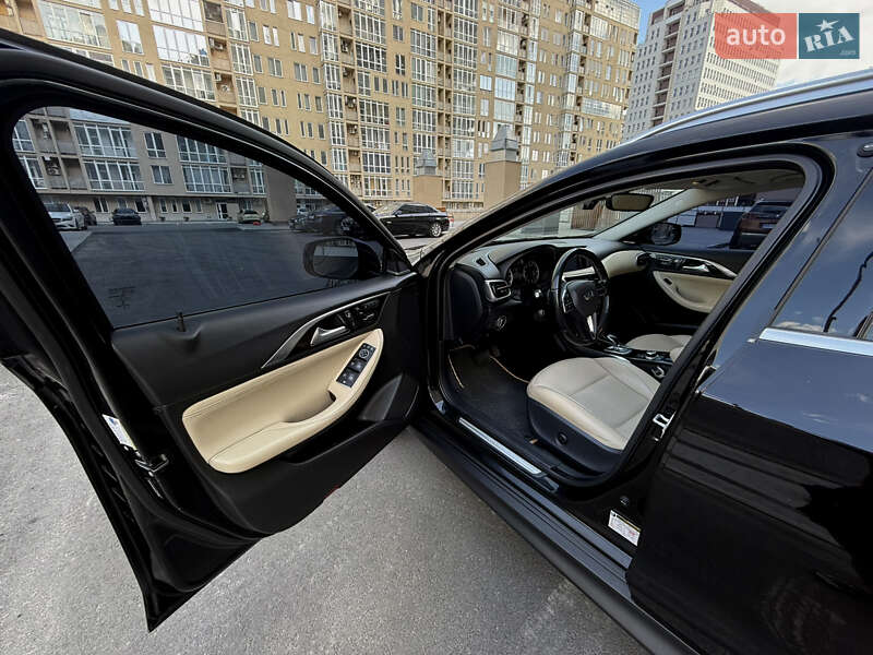 Внедорожник / Кроссовер Infiniti QX30 2016 в Харькове