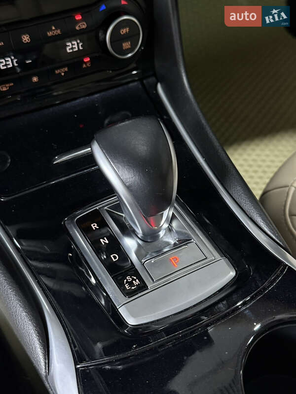 Позашляховик / Кросовер Infiniti QX30 2017 в Одесі