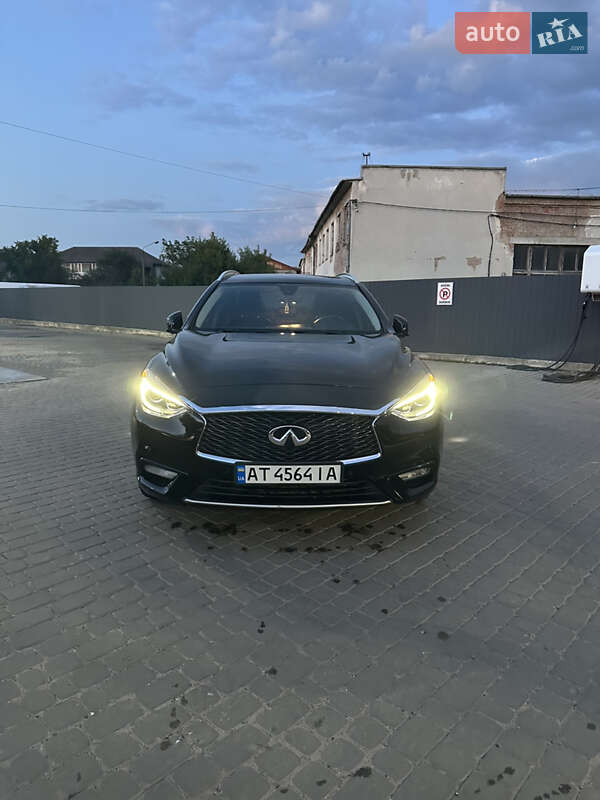 Внедорожник / Кроссовер Infiniti QX30 2016 в Ивано-Франковске