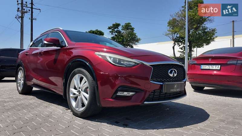 Infiniti QX30 2016