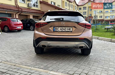 Внедорожник / Кроссовер Infiniti QX30 2017 в 