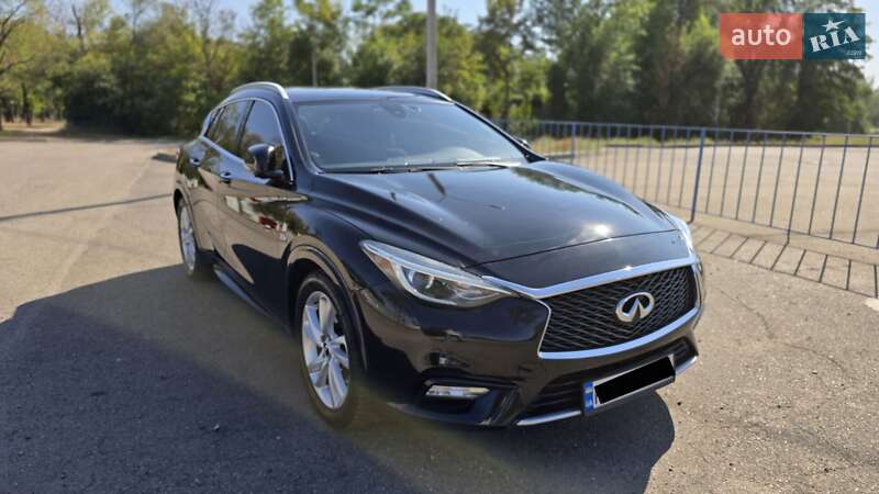 Infiniti QX30 2017