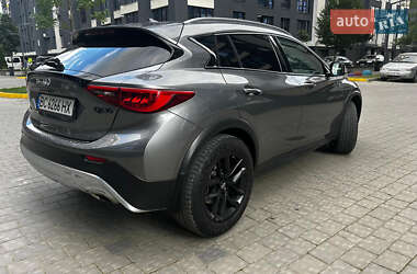 Позашляховик / Кросовер Infiniti QX30 2016 в Львові