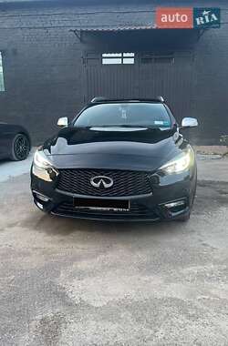 Внедорожник / Кроссовер Infiniti QX30 2016 в Львове
