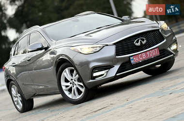 Внедорожник / Кроссовер Infiniti QX30 2016 в 