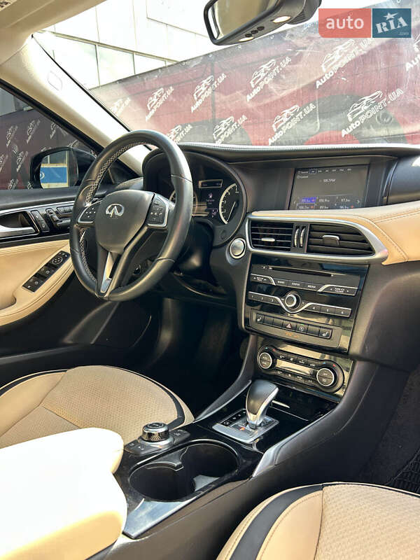 Внедорожник / Кроссовер Infiniti QX30 2018 в Сумах