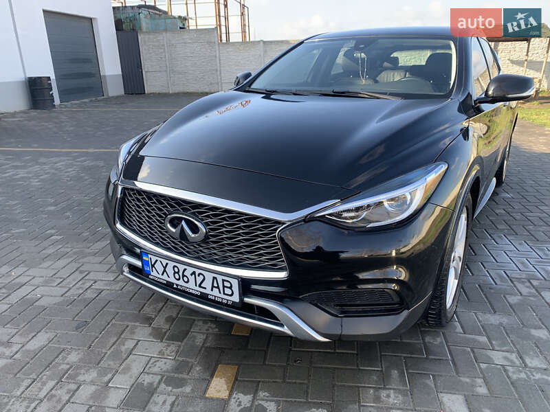 Внедорожник / Кроссовер Infiniti QX30 2017 в Васищево