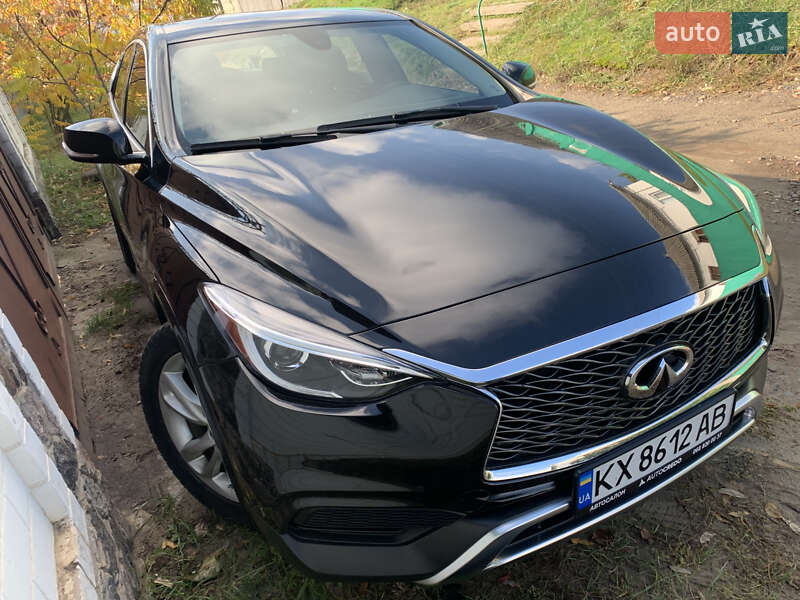 Внедорожник / Кроссовер Infiniti QX30 2017 в Васищево