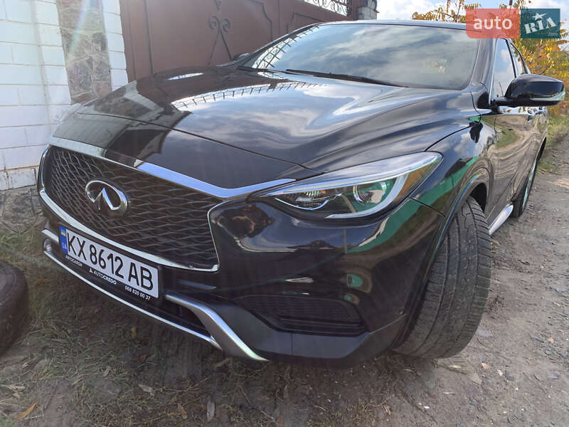Внедорожник / Кроссовер Infiniti QX30 2017 в Васищево