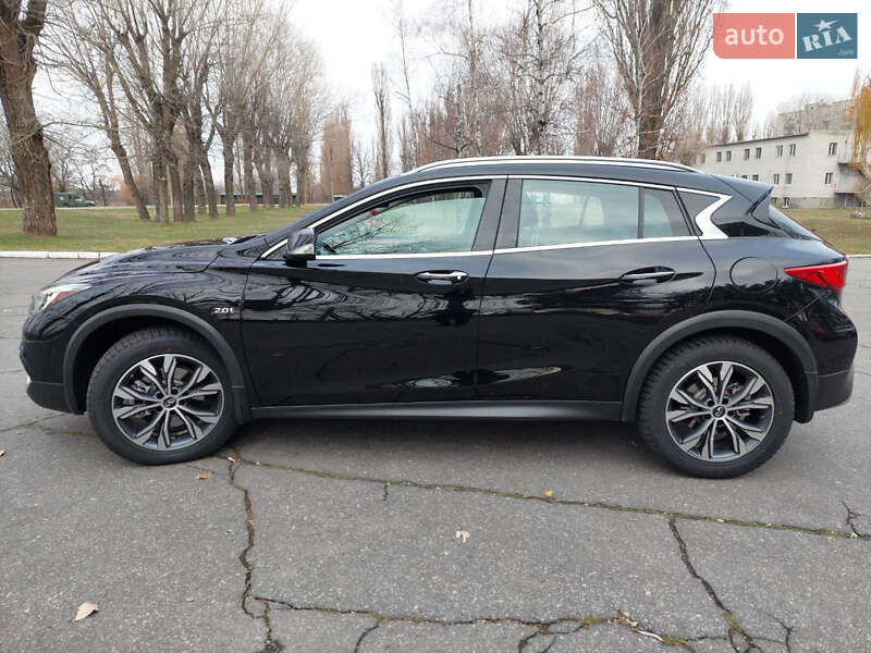 Позашляховик / Кросовер Infiniti QX30 2016 в Кременчуці