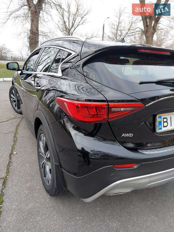 Позашляховик / Кросовер Infiniti QX30 2016 в Кременчуці