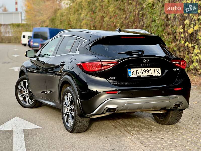 Позашляховик / Кросовер Infiniti QX30 2016 в Києві фото 5 Позашляховик / Кросовер Infiniti QX30 2016 в Києві