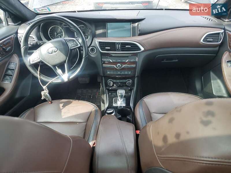 Позашляховик / Кросовер Infiniti QX30 2019 в Дніпрі