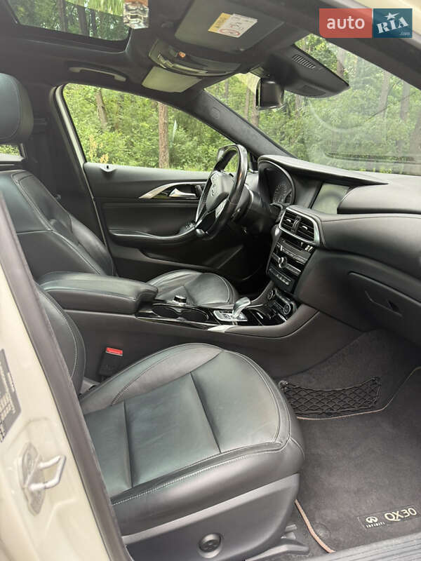 Внедорожник / Кроссовер Infiniti QX30 2017 в Киеве фото 14 Внедорожник / Кроссовер Infiniti QX30 2017 в Киеве