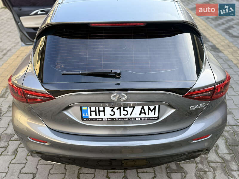 Внедорожник / Кроссовер Infiniti QX30 2016 в Измаиле фото 11 Внедорожник / Кроссовер Infiniti QX30 2016 в Измаиле