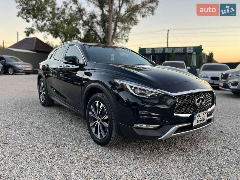 Внедорожник / Кроссовер Infiniti QX30 2016 в Днепре фото 10 Внедорожник / Кроссовер Infiniti QX30 2016 в Днепре