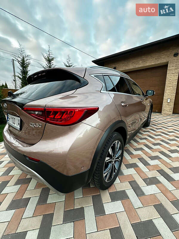 Позашляховик / Кросовер Infiniti QX30 2018 в Одесі