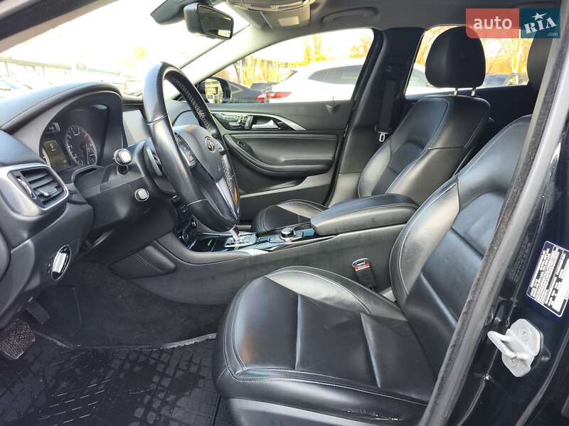 Внедорожник / Кроссовер Infiniti QX30 2016 в Днепре фото 10 Внедорожник / Кроссовер Infiniti QX30 2016 в Днепре