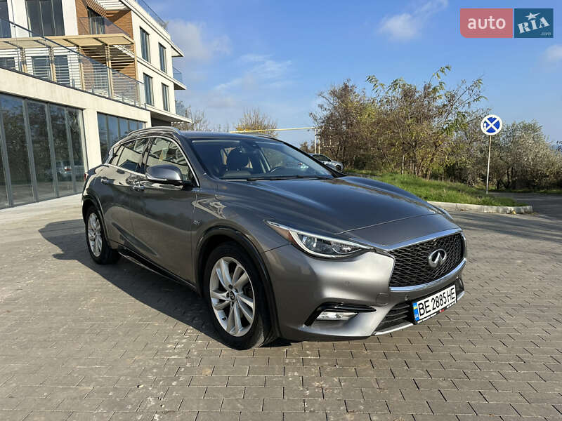 Внедорожник / Кроссовер Infiniti QX30 2016 в Одессе