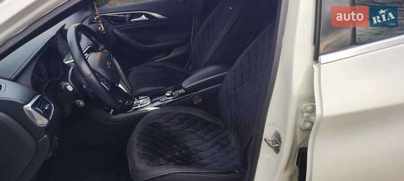 Позашляховик / Кросовер Infiniti QX30 2018 в Києві