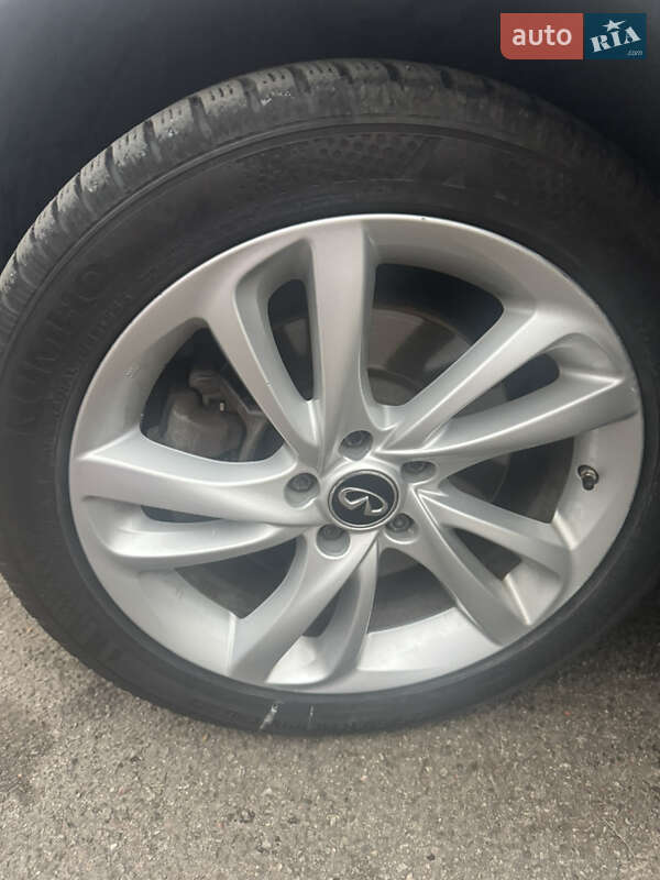 Внедорожник / Кроссовер Infiniti QX30 2017 в Киеве