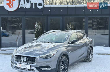 Внедорожник / Кроссовер Infiniti QX30 2016 в Львове