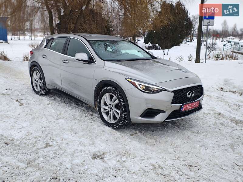 Infiniti QX30 2017