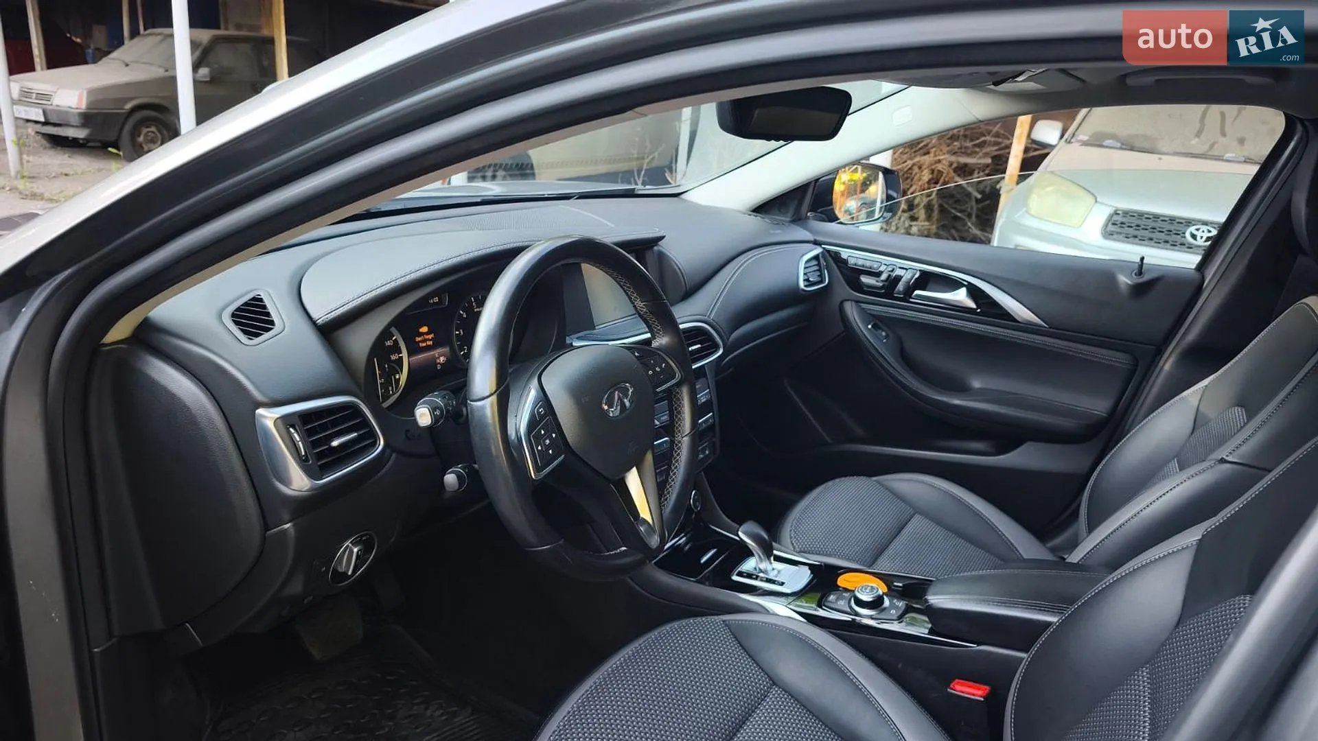 2018 Infiniti QX30 - мініатюра 10